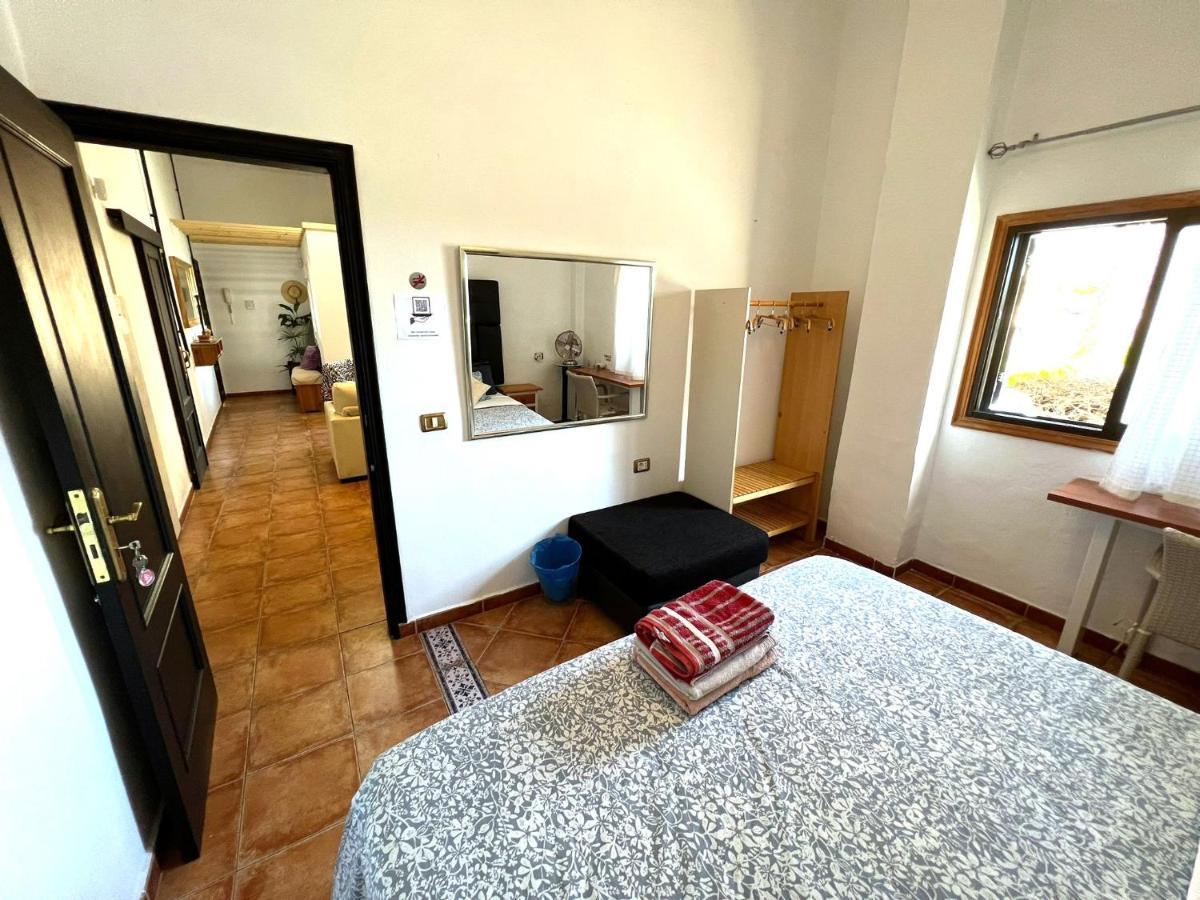 Alcamar Habitacion Privada Con Las Areas De Sala, Cocina Y Bano Que Se Comparten Cerca Al Mar! Alcala  Ngoại thất bức ảnh