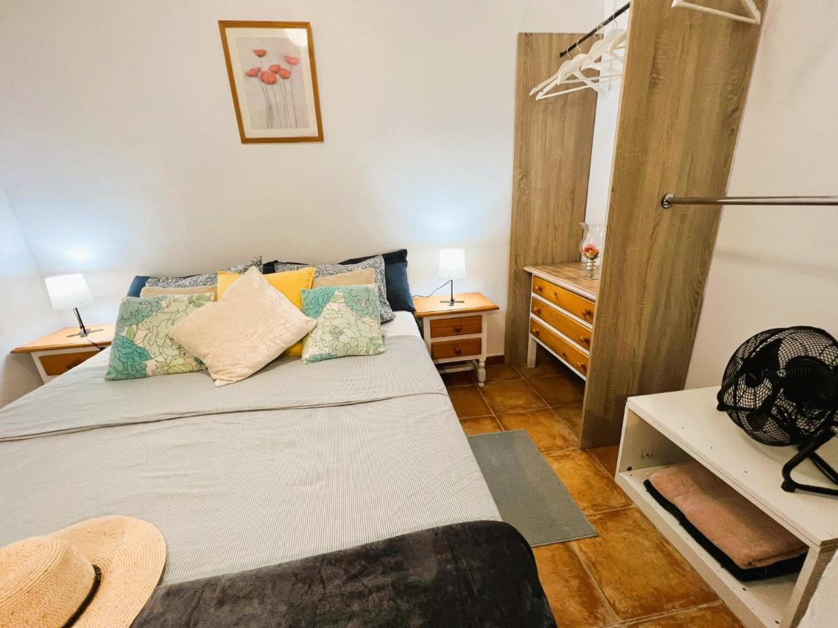 Alcamar Habitacion Privada Con Las Areas De Sala, Cocina Y Bano Que Se Comparten Cerca Al Mar! Alcala  Ngoại thất bức ảnh