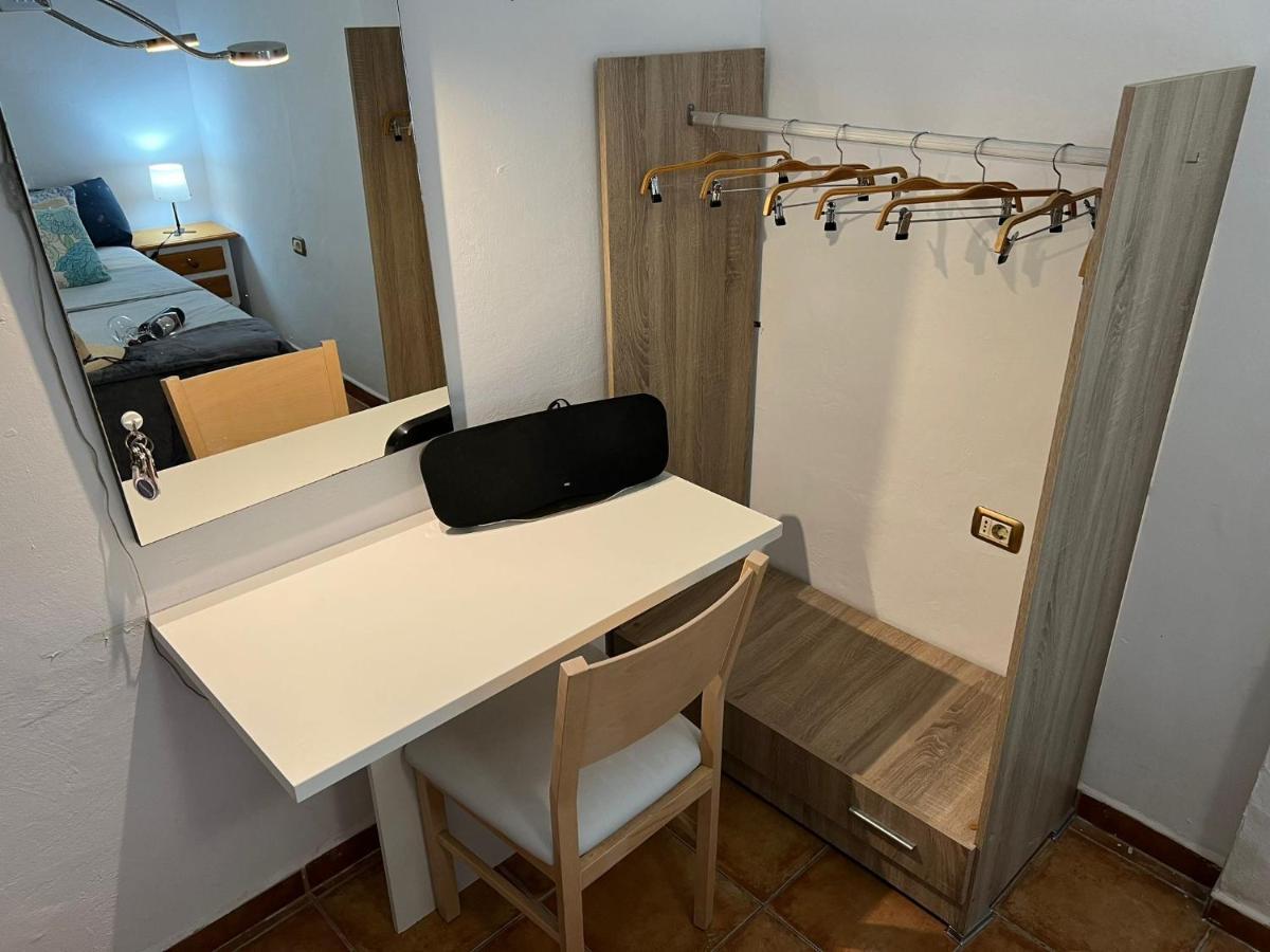 Alcamar Habitacion Privada Con Las Areas De Sala, Cocina Y Bano Que Se Comparten Cerca Al Mar! Alcala  Ngoại thất bức ảnh