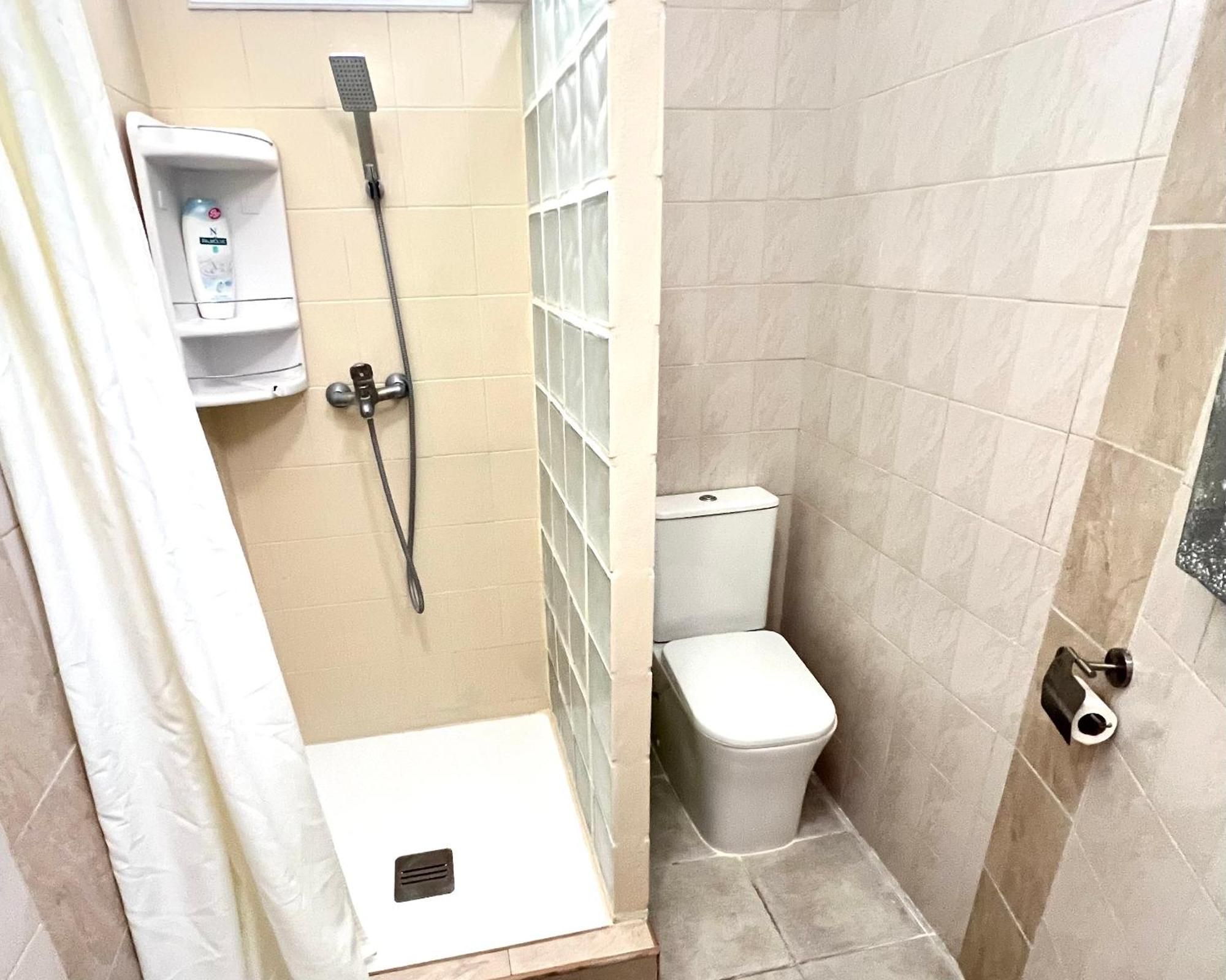 Alcamar Habitacion Privada Con Las Areas De Sala, Cocina Y Bano Que Se Comparten Cerca Al Mar! Alcala  Ngoại thất bức ảnh
